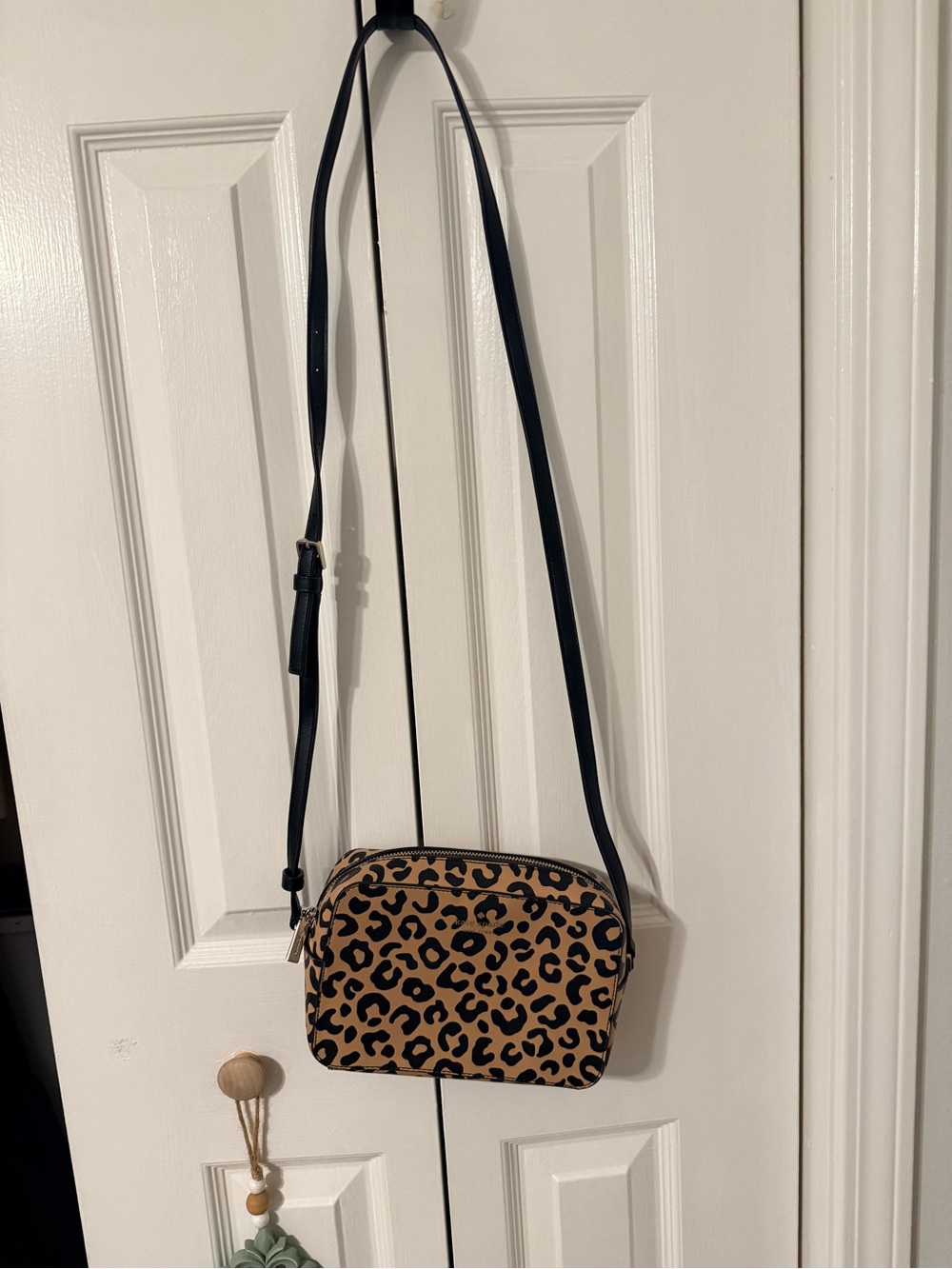 Kate Spade Madison Spotted Leopard Mini Camera Bag – KI377